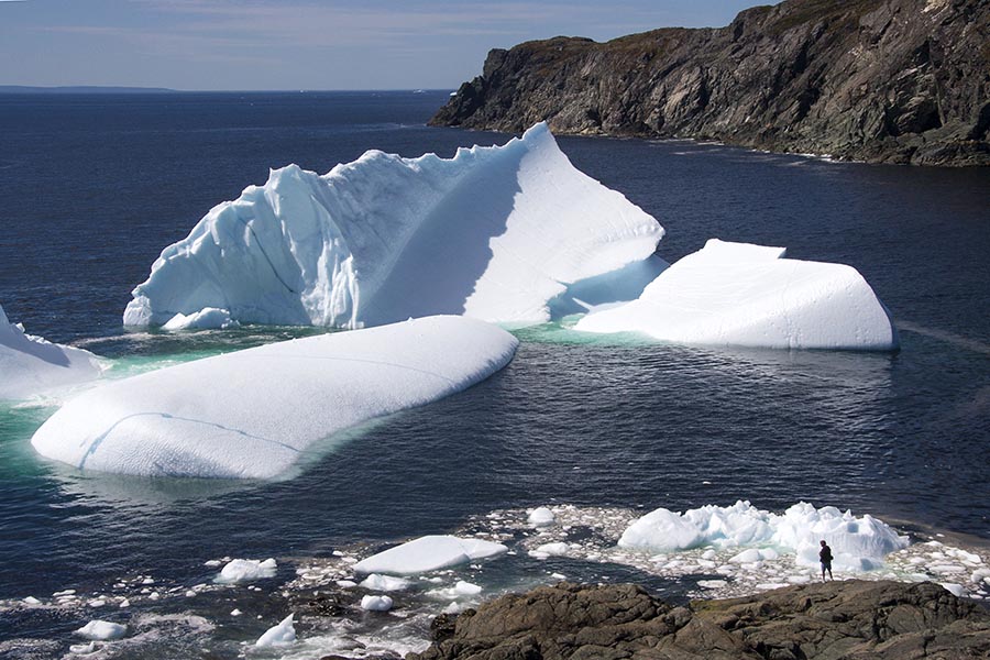 Iceberg off Fishing Point, in St. Anthony